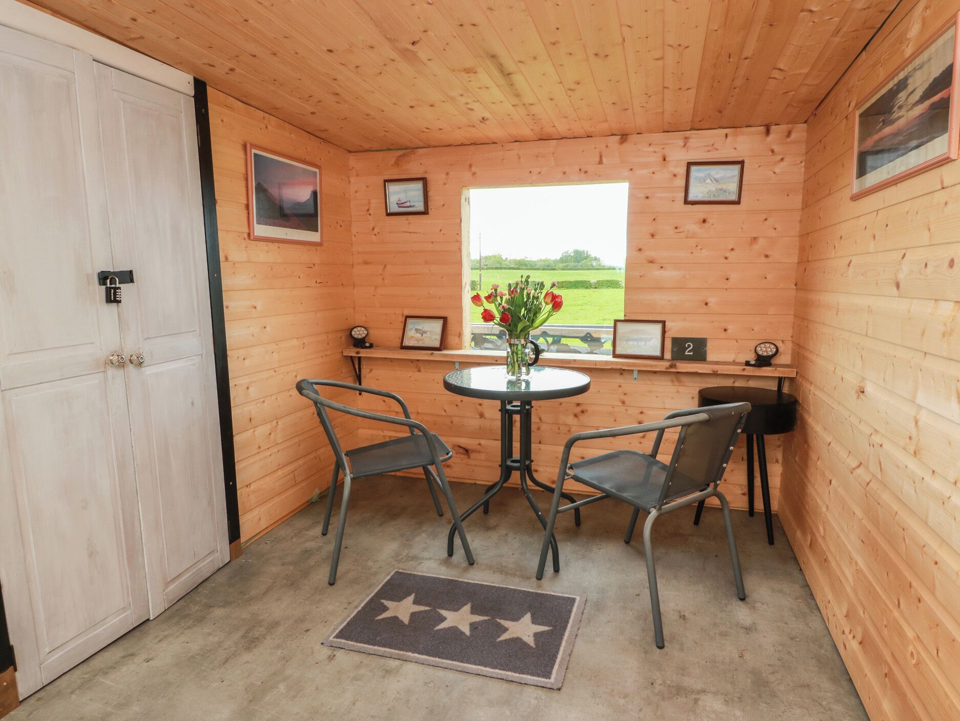Cottage | Interior