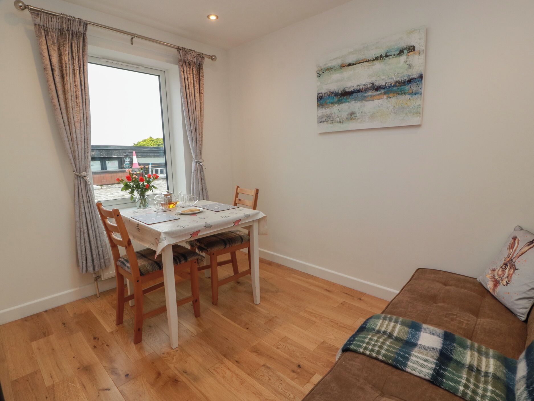 Cottage | Interior