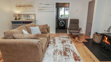 Cottage | Interior