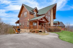Exterior - Morven by AvantStay | Secluded Cabin w/ Hot Tub, Game Room, Mountains Views (Sevierville)