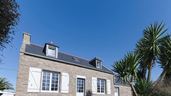 Exterior - Ker Hir - Charming comfortable Breton house (Landunvez)