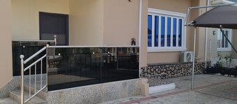De James Hotels and Suites