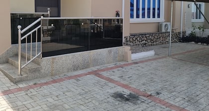 De James Hotels and Suites