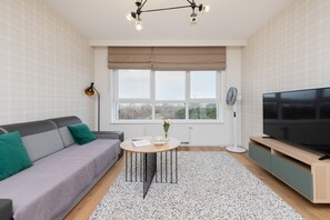 Living area - 9th Floor Apartment in Gdansk by Renters (Gdansk)