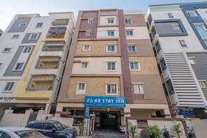 Front of property - iROOMZ AR Stay Inn (Hyderabad)