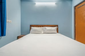Standard Room | 1 bedroom, soundproofing - iROOMZ AR Stay Inn (Hyderabad)