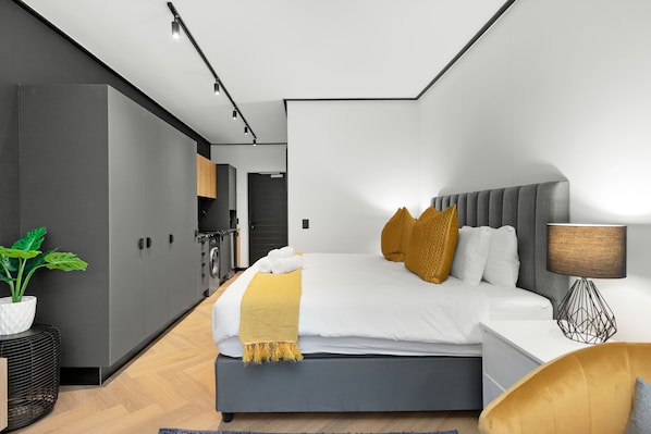 Apartment (0 Bedroom)