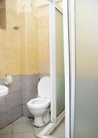 Comfort Studio | Bathroom