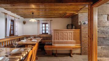 تناول الطعام