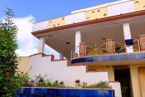 Exterior - Volcano Home Room Resort (Alliste)