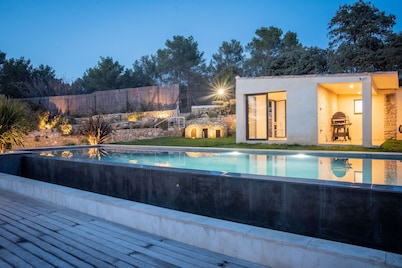 Holiday rental with pool SAINT CHAMAS LS7-440.
