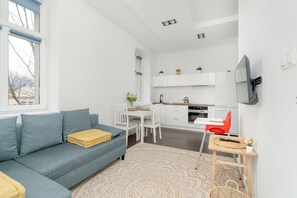 Living room - Cozy Apartment in Poznań by Renters (Poznan)
