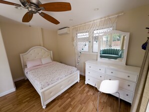 3 soverom, strykejern/-brett, wi-fi og sengetøy