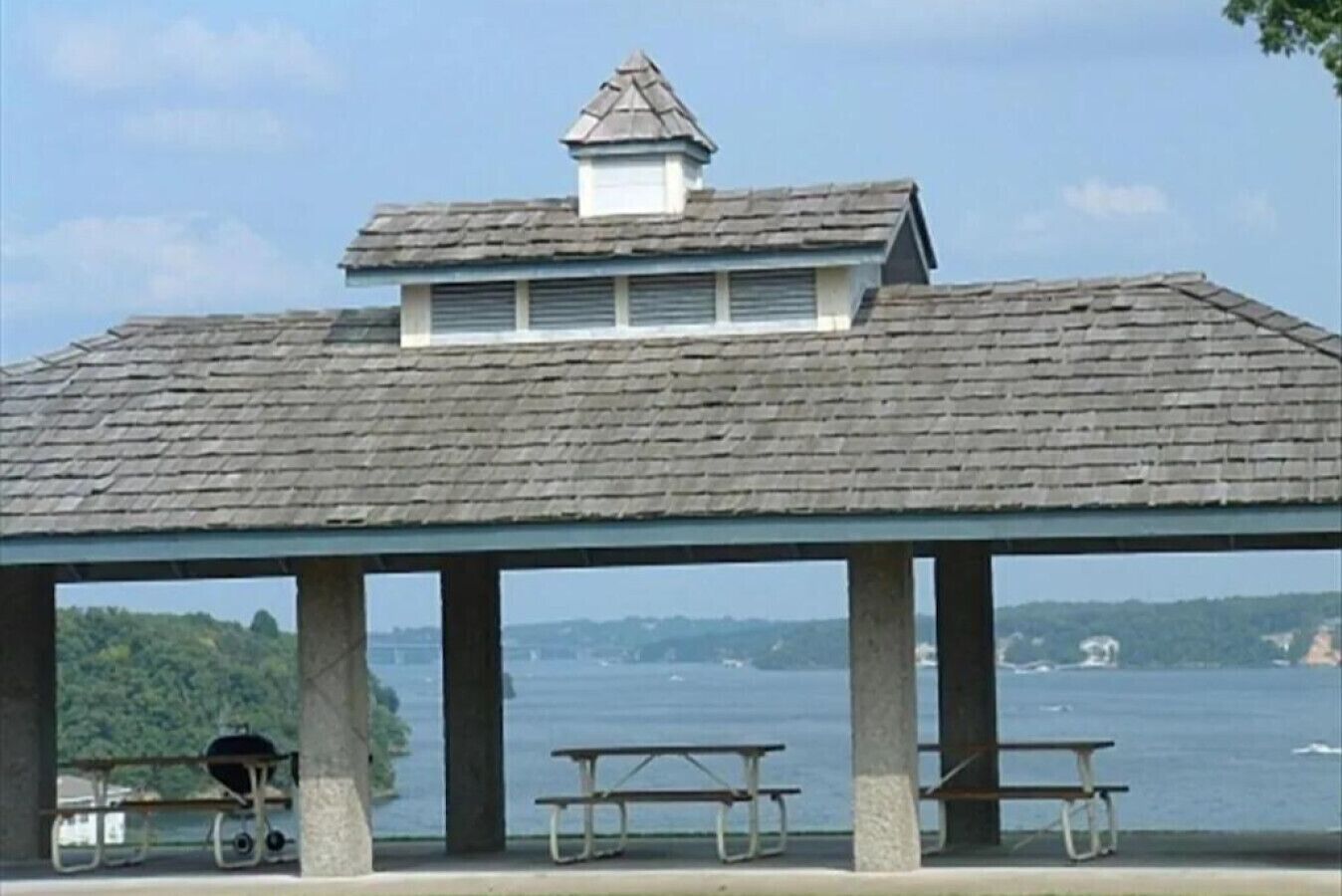 شرفة/رواق