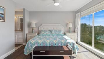 2 bedrooms, desk, free WiFi, bed sheets