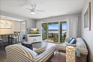 TV connectée, cheminée