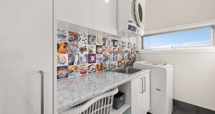 Sea Sand Serenity-Stunning Sophistication Stockton