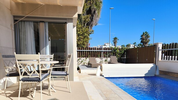 Unclassified image, 1 of 36, button - Villa with Pool on Golf Course (Entrenaranjos)