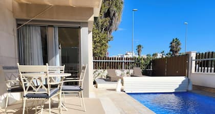 Villa with Pool on Golf Course