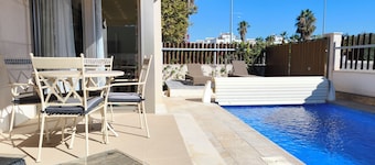 Villa with Pool on Golf Course