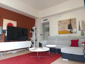 TV