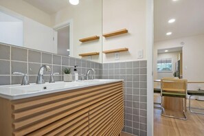 Interior - Walk Downtown, Free Parking, By Conch House, Games (St. Augustine)