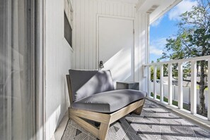 Terrace/patio - Walk Downtown, Free Parking, By Conch House, Games (St. Augustine)