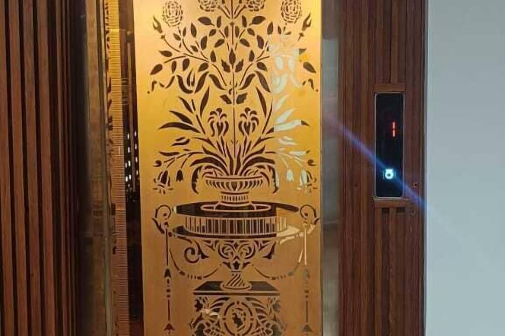 Hotel Madhavam