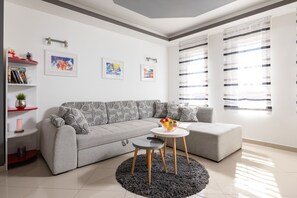 Smart-TV, Kamin, Videospiele