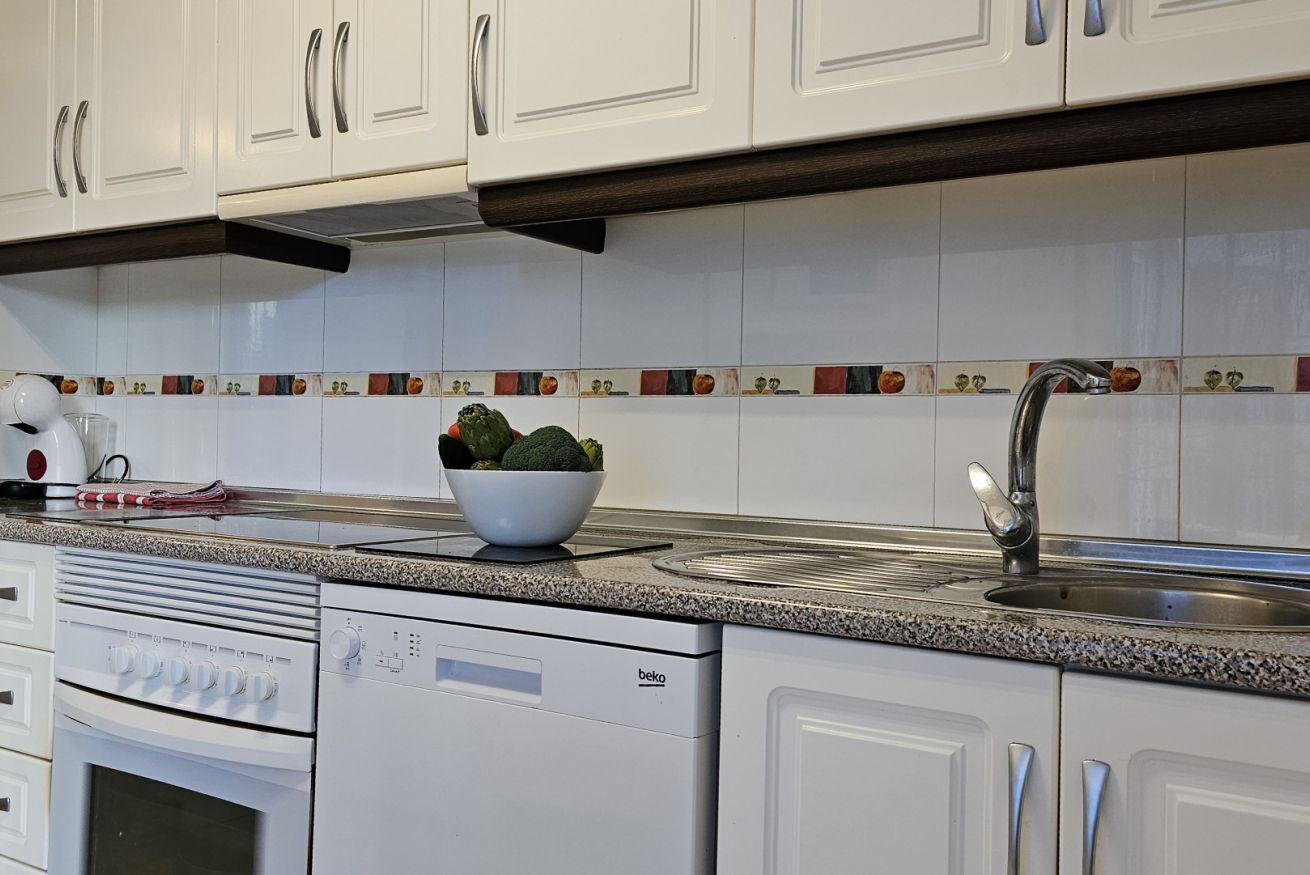 Microwave, oven, dishwasher, coffee/tea maker