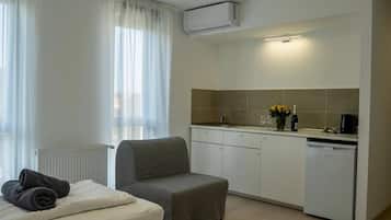 Business Studio, 1 Bedroom, Garden View