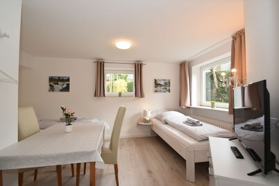fewo1846 - Monteurswohnung Fuchsbau - Apartment with 3 bedrooms and 2 bathrooms