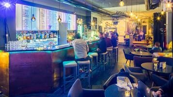 Bar (in der Unterkunft)