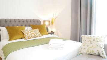 Classic Apartment | 3 bedrooms, soundproofing, free WiFi