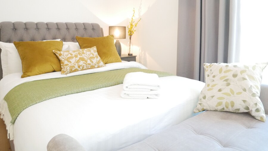 Gill Gardens Barn with Hot Tub