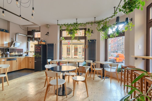 6-bettzimmer mit Etagendusche/wc