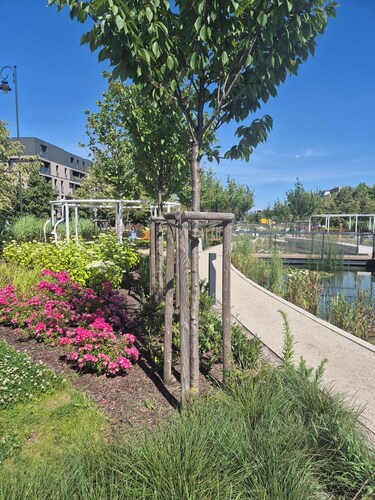 2-bedroom apartment in the modern district of Warsaw with WiFi and TV. 
