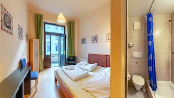 1 bedroom, free WiFi, bed sheets