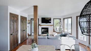 TV, fireplace, offices