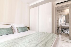 6 makuuhuonetta, silitysrauta/-lauta, ilmainen Wi-Fi, vuodevaatteet