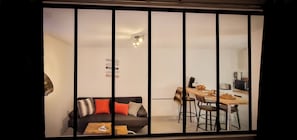 Dining - L'Indus 3* Netflix, Disney+, WIFI, Coeur de Bastide (Villefranche-de-Rouergue)