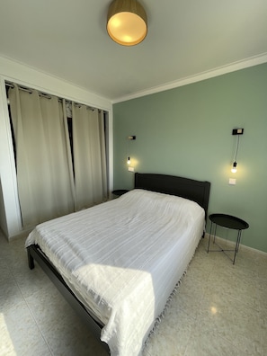 1 quarto, ferros/tábuas de passar roupa, Wi-Fi, roupa de cama