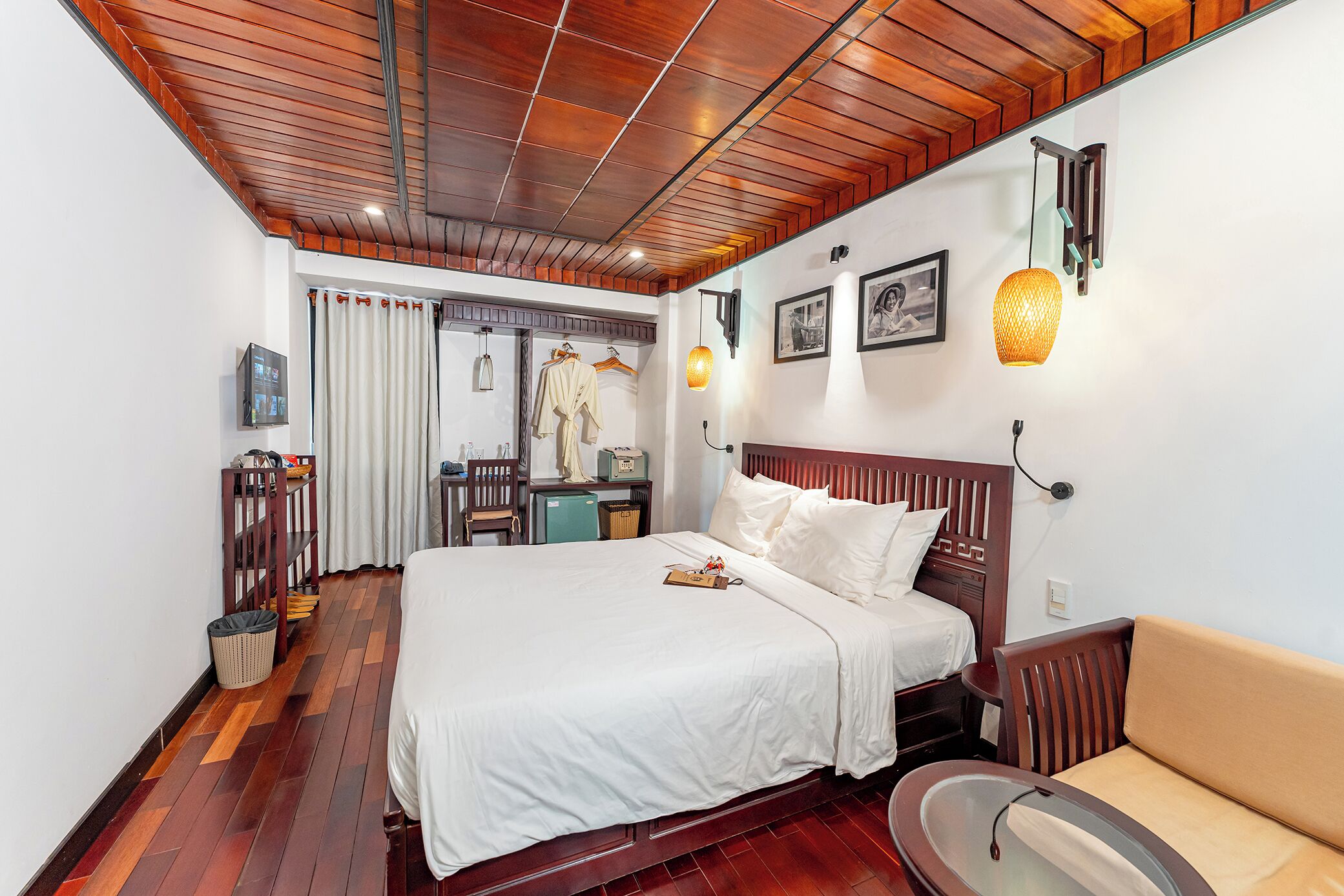 Deluxe Double Room | Minibar, in-room safe, desk, free WiFi