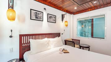 Deluxe Double Room | Minibar, in-room safe, desk, free WiFi