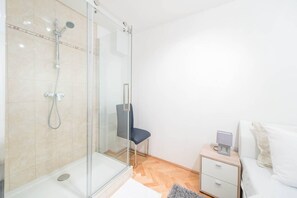 Comfort Apartment | 1 bedroom, iron/ironing board, free WiFi - Venus Apartments - Loft Room Cosy II (Budapest)