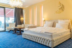 6 bedrooms, iron/ironing board, WiFi, bed sheets - villa elysium park (batumi)