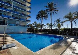 Pool - Skol 412. Renovated Two Bedrooms Duplex with Sea View. (Marbella)