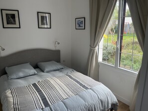 5 Schlafzimmer, Bügeleisen/Bügelbrett, kostenloses WLAN, Bettwäsche