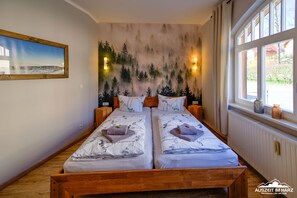 1 bedroom, free WiFi, bed sheets