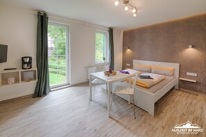 Free WiFi, bed sheets - Haus 2 Ferienwohnung 2 (Schierke)